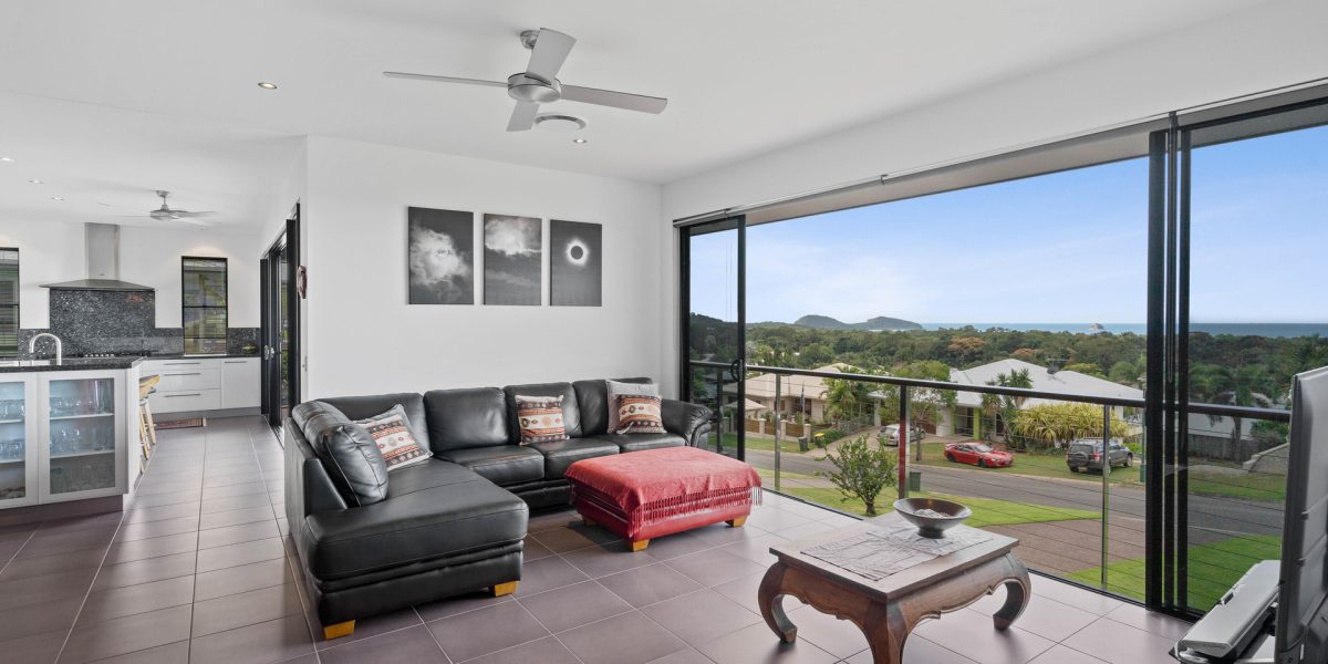 28 Savannah Street, Palm Cove, QLD 4879 AUS