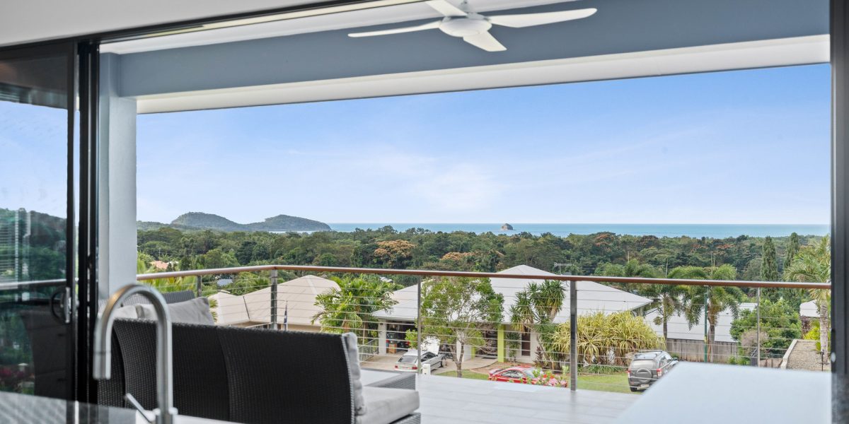 28 Savannah Street, Palm Cove, QLD 4879 AUS