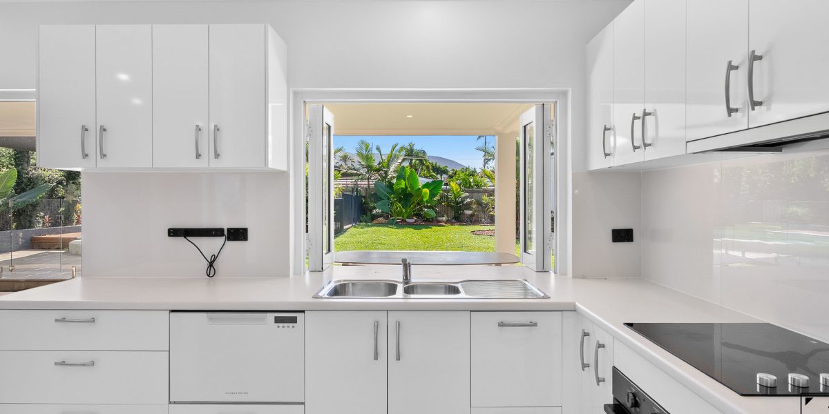 30 Bondi Crescent, Kewarra Beach, QLD 4879 AUS