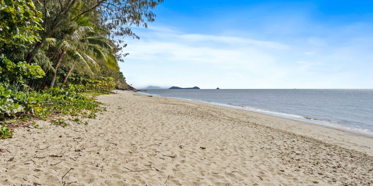 14 Beachfront Avenue, Trinity Beach, QLD 4879 AUS