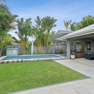 19 Catamaran Circuit, Trinity Beach, QLD 4879 AUS
