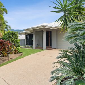 19 Catamaran Circuit, Trinity Beach, QLD 4879 AUS