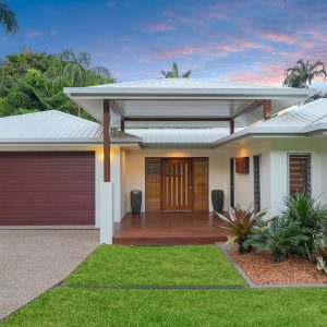 2-4 Lark Close, Clifton Beach, QLD 4879 AUS