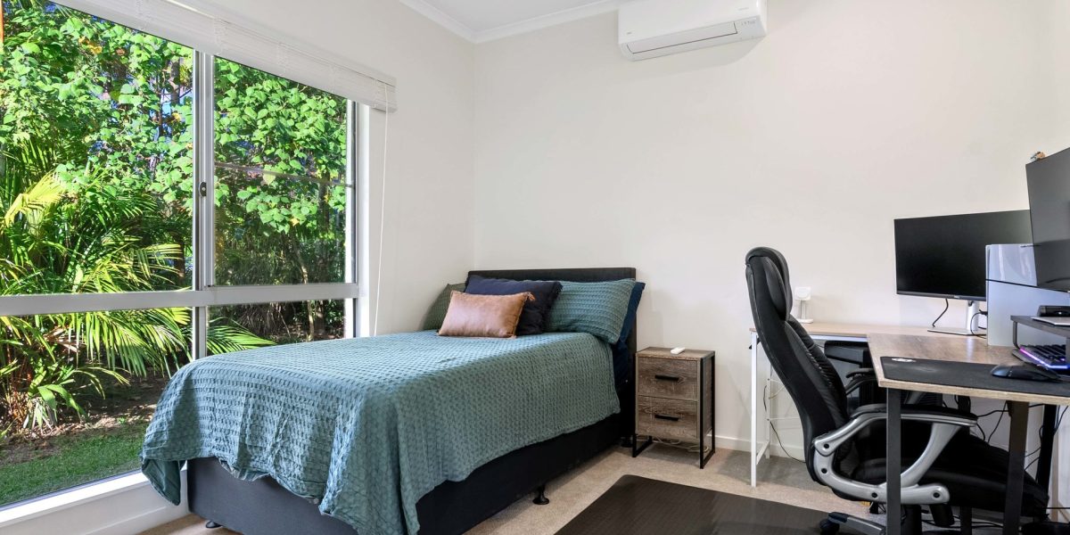 2-4 Lark Close, Clifton Beach, QLD 4879 AUS