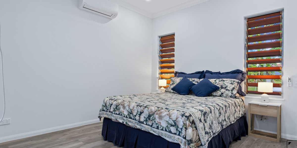 2-4 Lark Close, Clifton Beach, QLD 4879 AUS