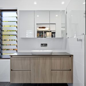 2-4 Lark Close, Clifton Beach, QLD 4879 AUS