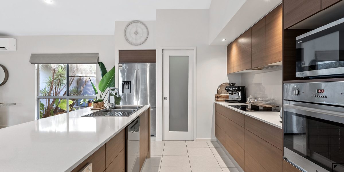 2-4 Lark Close, Clifton Beach, QLD 4879 AUS