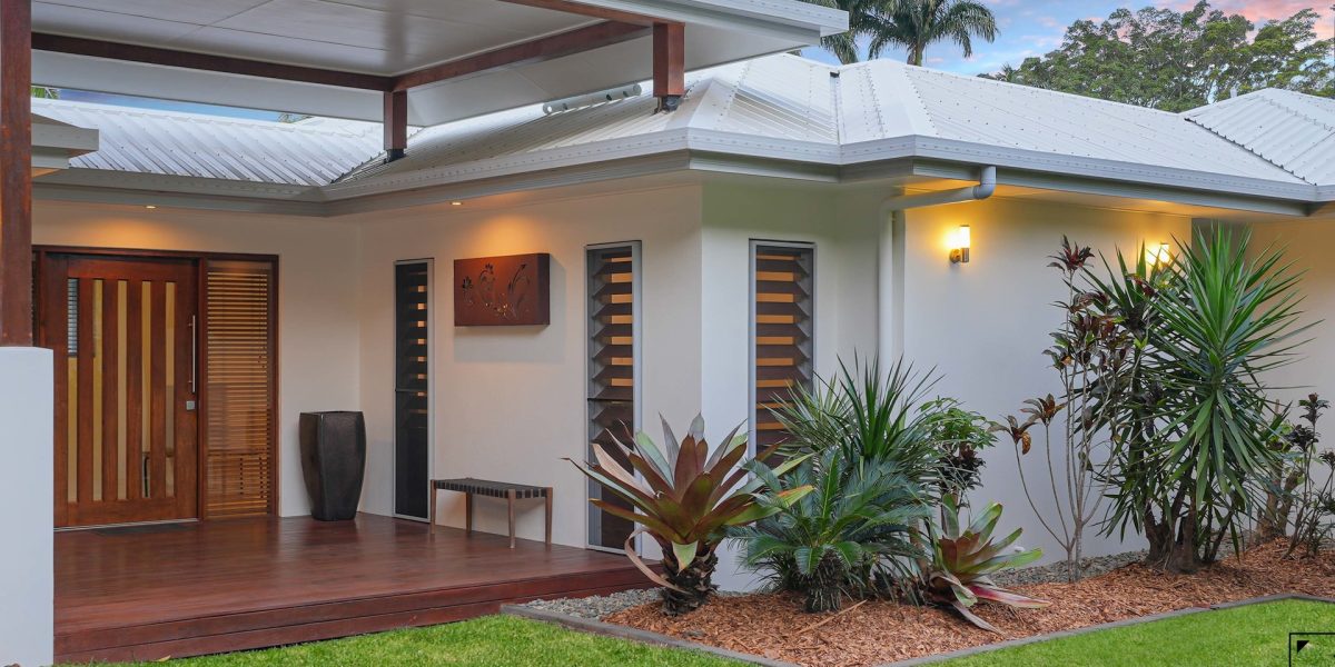 2-4 Lark Close, Clifton Beach, QLD 4879 AUS