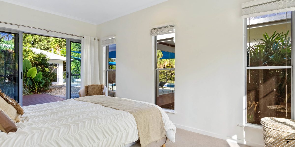 2-4 Lark Close, Clifton Beach, QLD 4879 AUS