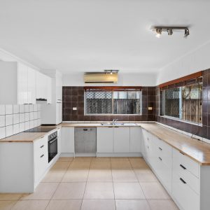 1/19 Bamboo Street, Holloways Beach, QLD 4878 AUS