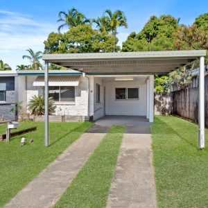 1/19 Bamboo Street, Holloways Beach, QLD 4878 AUS