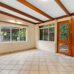 18 Valmadre Street, Caravonica, QLD 4878 AUS