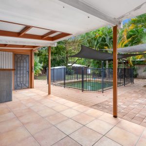 18 Valmadre Street, Caravonica, QLD 4878 AUS