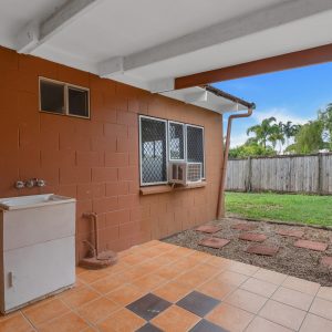 18 Valmadre Street, Caravonica, QLD 4878 AUS