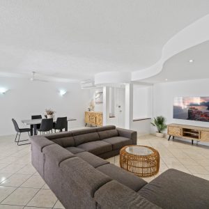 801/2-10 Greenslopes Street, Cairns North, QLD 4870 AUS