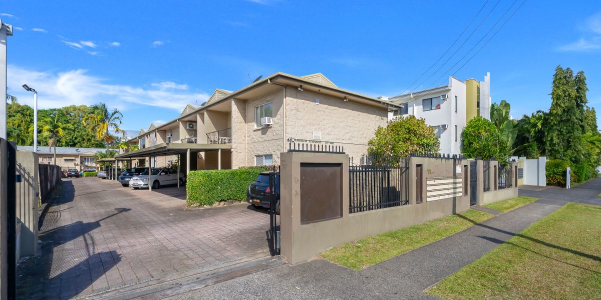 1/52 Pease Street, Manoora, QLD 4870 AUS