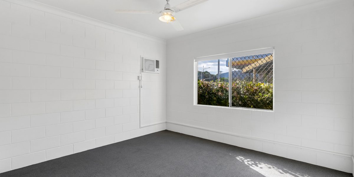 1/52 Pease Street, Manoora, QLD 4870 AUS