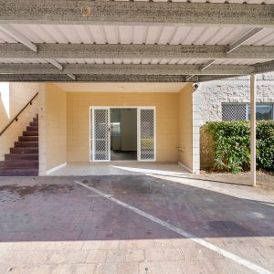 1/52 Pease Street, Manoora, QLD 4870 AUS