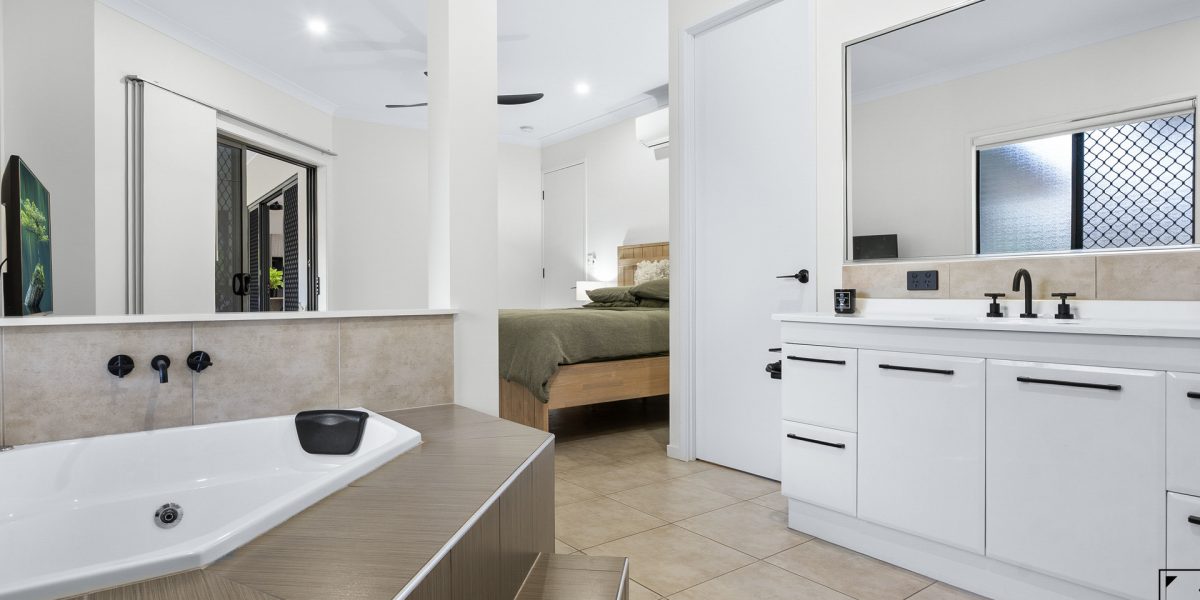20 Iridescent Drive, Trinity Park, QLD 4879 AUS