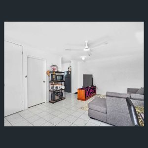 2/21 Moody Street, Manunda, QLD 4870 AUS