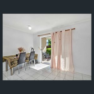 2/21 Moody Street, Manunda, QLD 4870 AUS