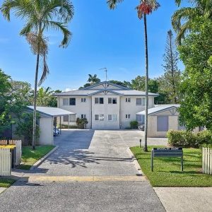 2/21 Moody Street, Manunda, QLD 4870 AUS