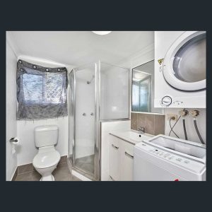 2/21 Moody Street, Manunda, QLD 4870 AUS