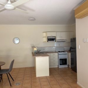 6/108 McLeod Street, Cairns North, QLD 4870 AUS