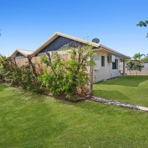 11 Mia Street, Kewarra Beach, QLD 4879 AUS