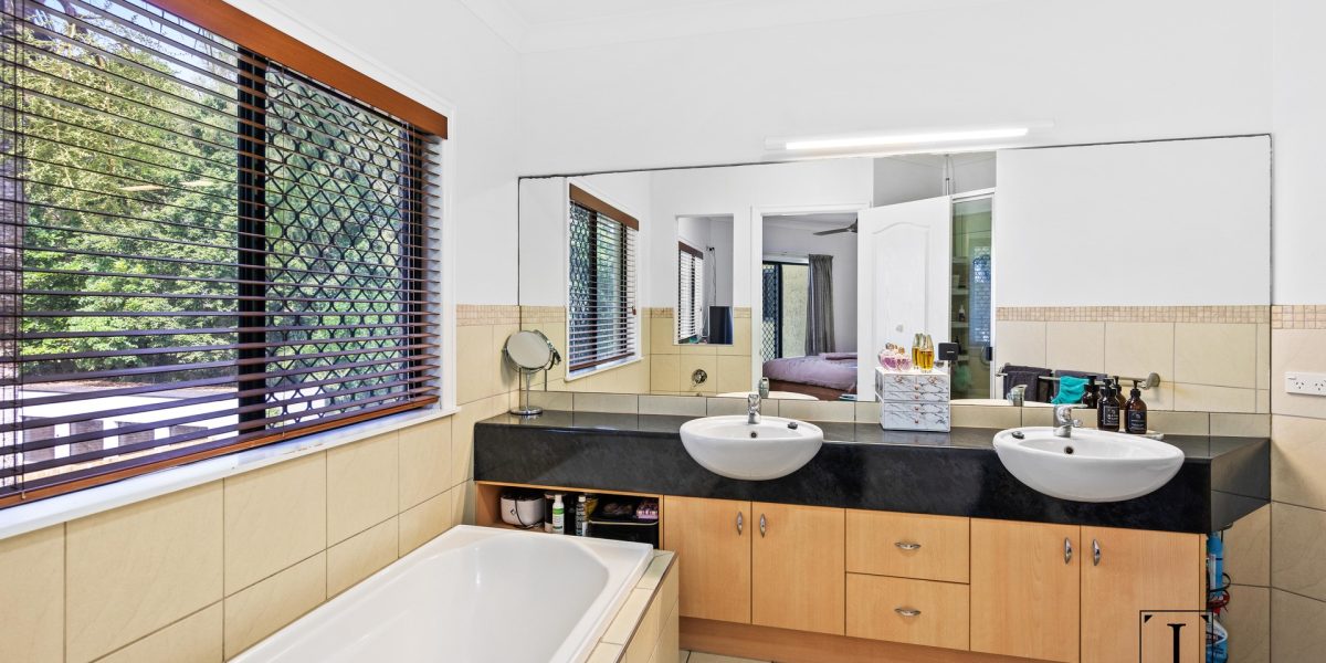 5/69 Sims Esplanade, Yorkeys Knob, QLD 4878 AUS