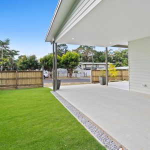 21 Bradford Street, Whitfield, QLD 4870 AUS