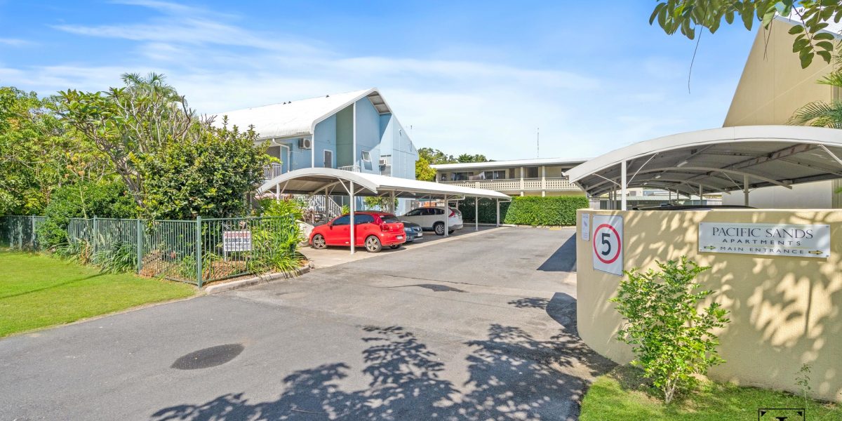 4/1-19 Poinciana Street, Holloways Beach, QLD 4878 AUS