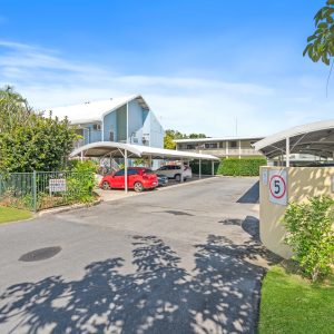 4/1-19 Poinciana Street, Holloways Beach, QLD 4878 AUS