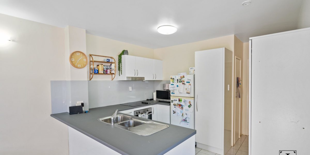 4/1-19 Poinciana Street, Holloways Beach, QLD 4878 AUS