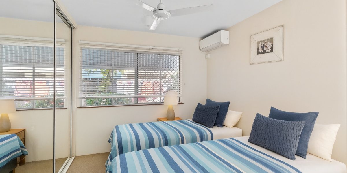 4/1-19 Poinciana Street, Holloways Beach, QLD 4878 AUS