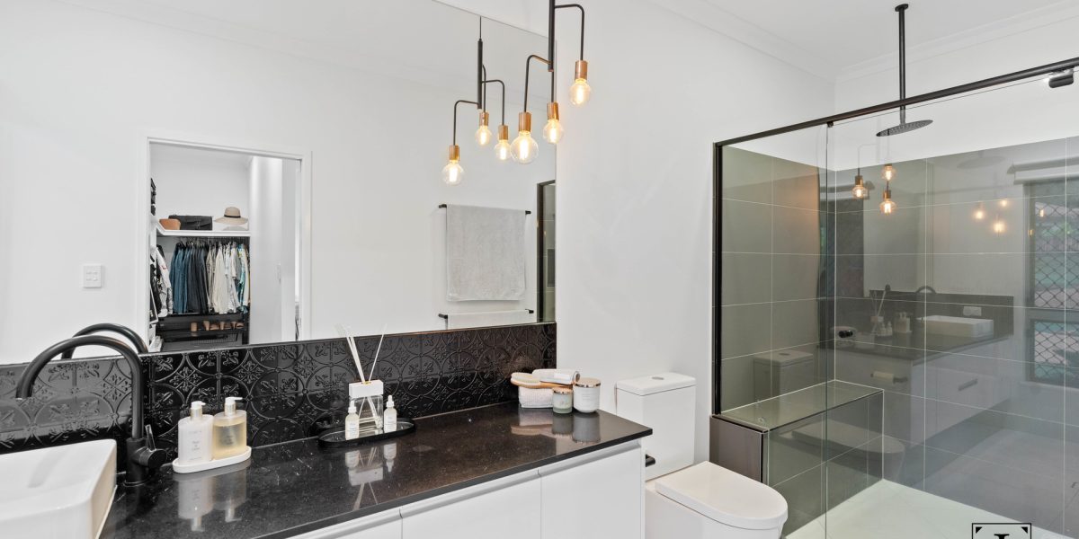 3-5 Bronzewing Close, Woree, QLD 4868 AUS