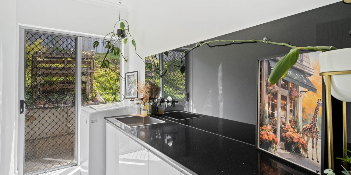 3-5 Bronzewing Close, Woree, QLD 4868 AUS
