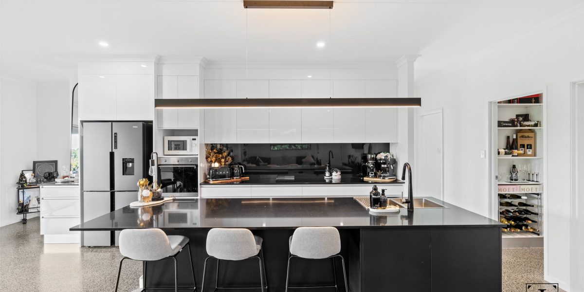 3-5 Bronzewing Close, Woree, QLD 4868 AUS