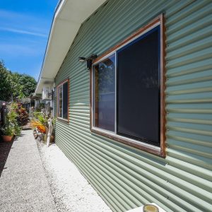 128-130 McCormack Street, Manunda, QLD 4870 AUS