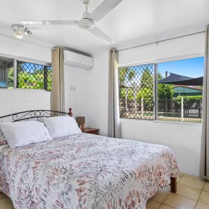 128-130 McCormack Street, Manunda, QLD 4870 AUS