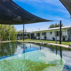 128-130 McCormack Street, Manunda, QLD 4870 AUS