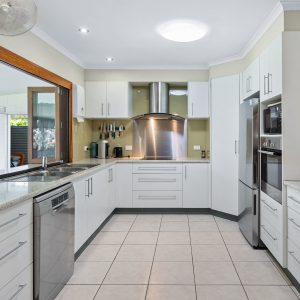 128-130 McCormack Street, Manunda, QLD 4870 AUS