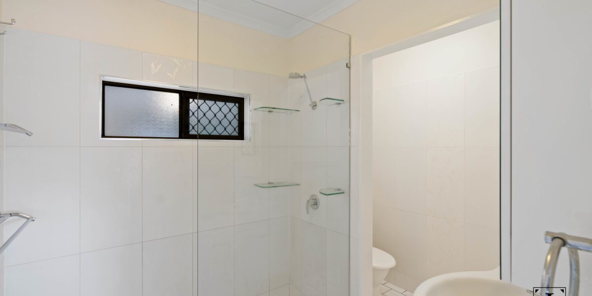 23-25 Wewak Street, Trinity Beach, QLD 4879 AUS