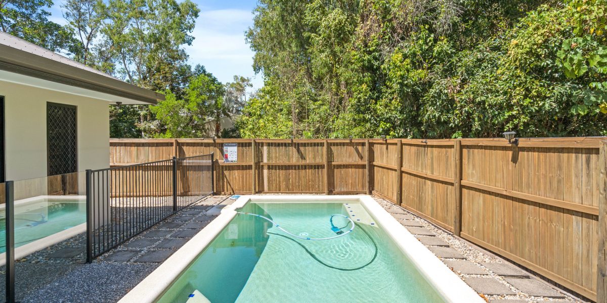 2 Anchor Close, Trinity Beach, QLD 4879 AUS