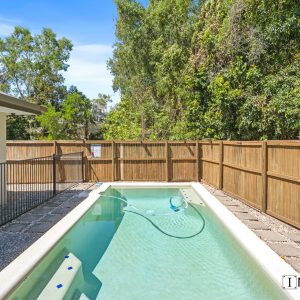 2 Anchor Close, Trinity Beach, QLD 4879 AUS