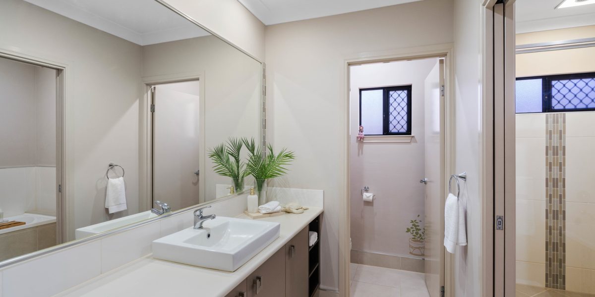 2 Anchor Close, Trinity Beach, QLD 4879 AUS