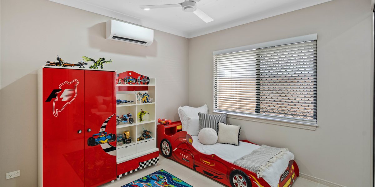 2 Anchor Close, Trinity Beach, QLD 4879 AUS