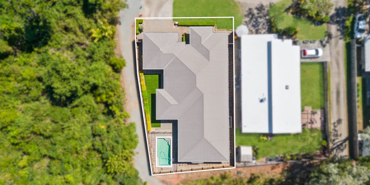 2 Anchor Close, Trinity Beach, QLD 4879 AUS
