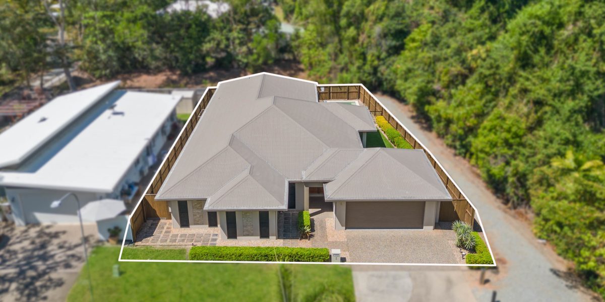 2 Anchor Close, Trinity Beach, QLD 4879 AUS