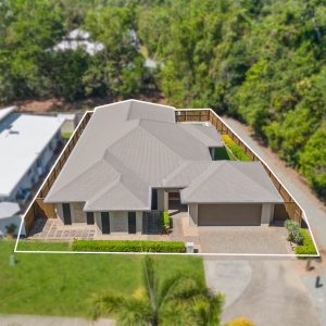 2 Anchor Close, Trinity Beach, QLD 4879 AUS